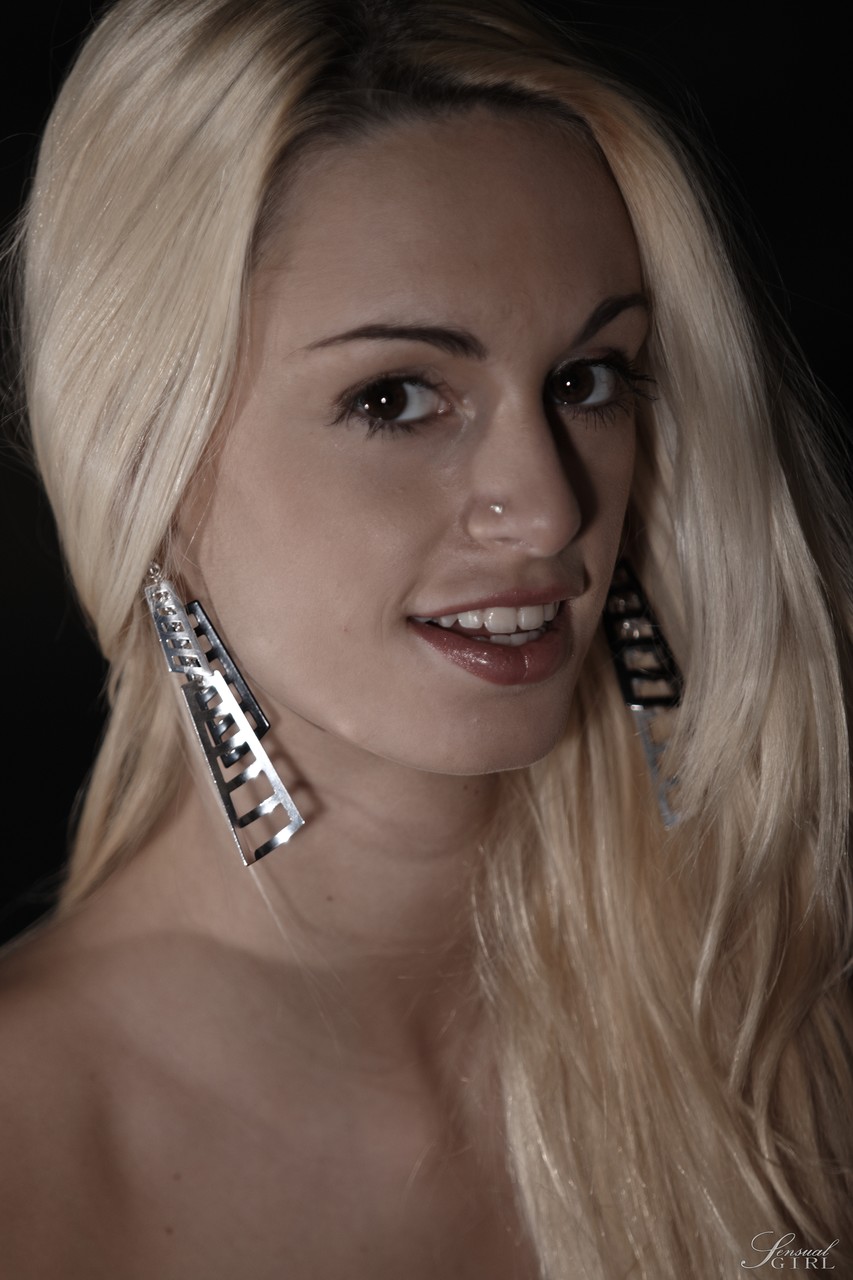 Foto porno di bionda troia scopata  - Image 12