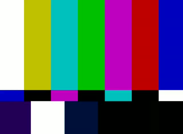 mogliettina sborrata sul culo