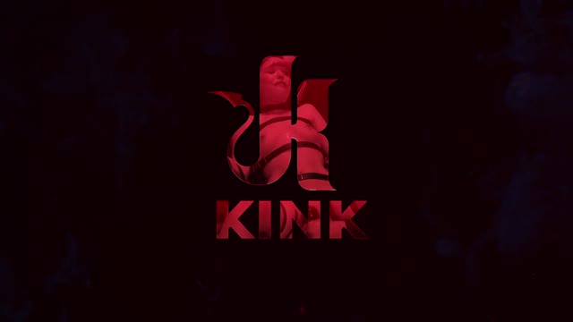 sesso violento tra amiche bisessuali