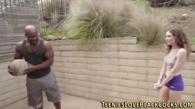 due amici con una bella puttanella