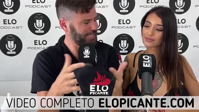 cavalca il mio cazzo mentre guardo la Tv